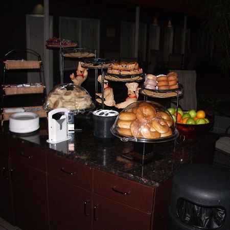 C'Mon Inn & Suites Fargo Dış mekan fotoğraf