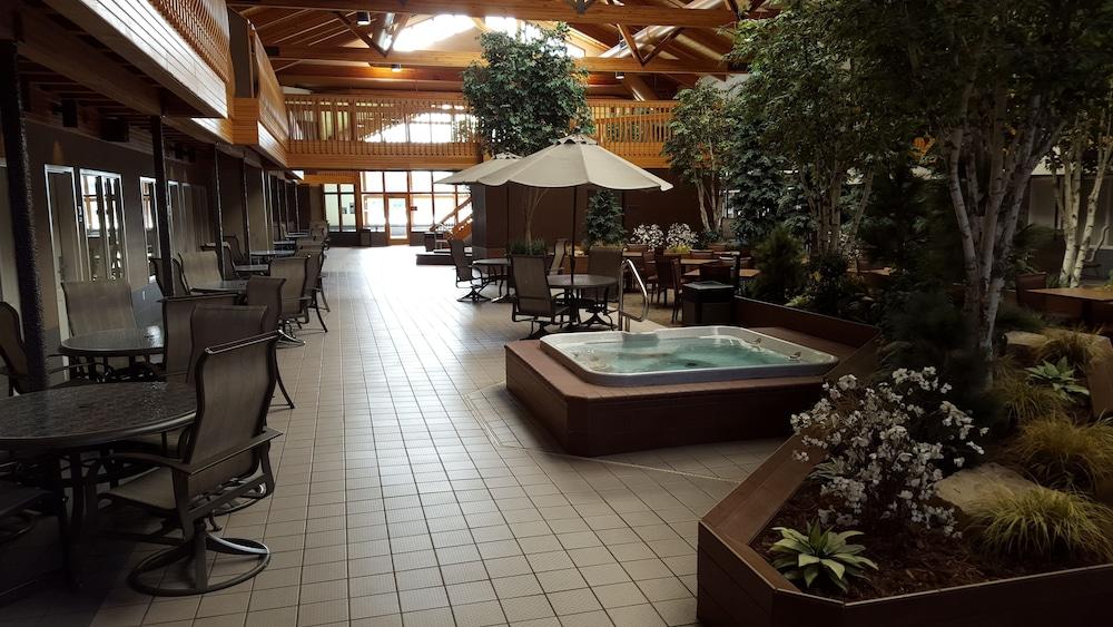 C'Mon Inn & Suites Fargo Dış mekan fotoğraf