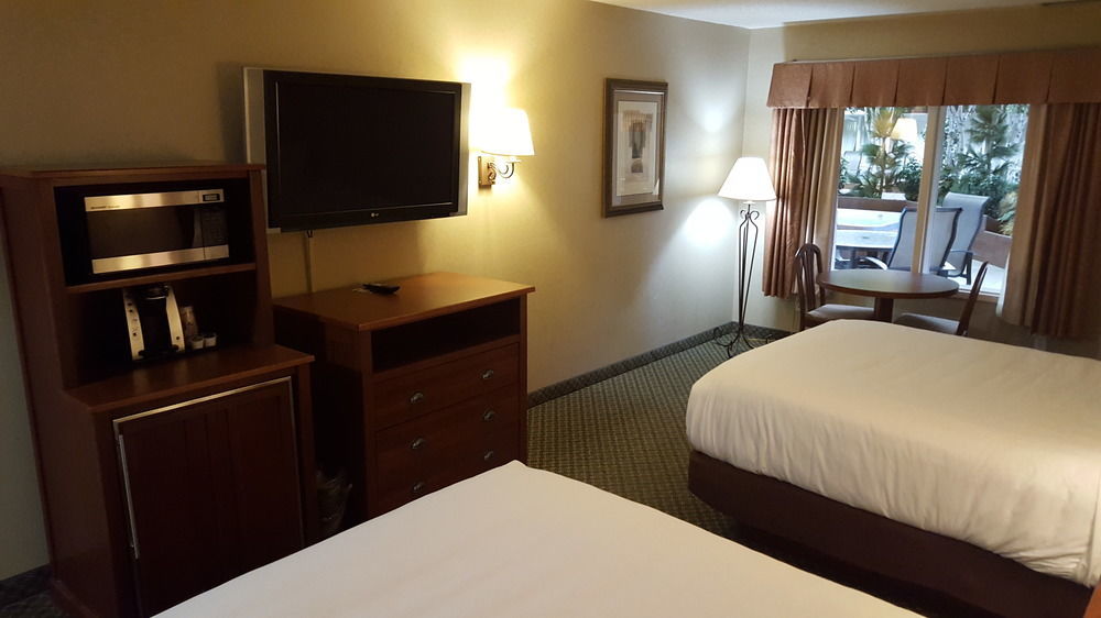 C'Mon Inn & Suites Fargo Dış mekan fotoğraf