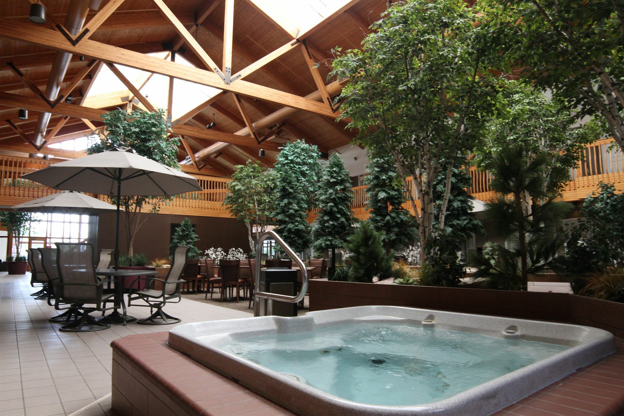 C'Mon Inn & Suites Fargo Dış mekan fotoğraf